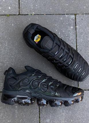 Air vapormax plus black 3