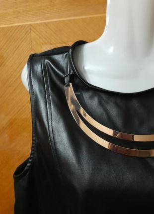 Atmosphere р.10 эротичная новая  блуза эко-кожа с золотистым украшением3 фото