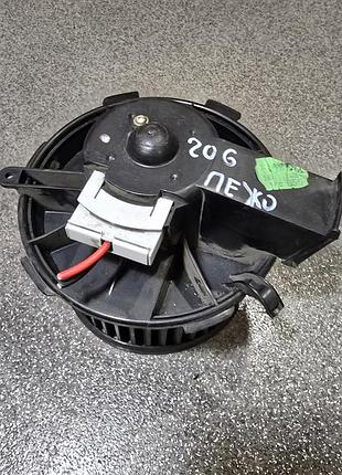 Моторчик печки вентилятора peugeot 206, пежо 206 5576705
