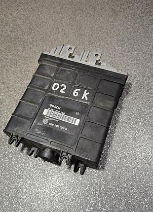 Блок управління двигуном 1.4, 1.6 volkswagen golf 3 (0261200750) 030906026k