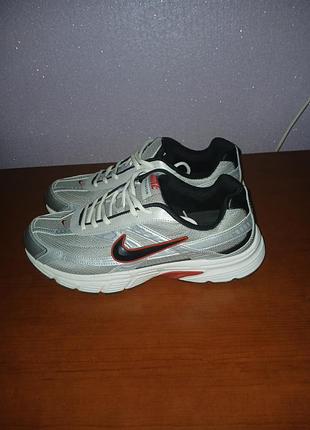 Nike  initiator 44р gore-tex