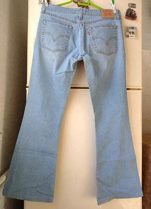 Тренд 2021 джинси кльош levis 519