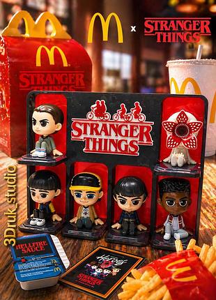 В наявності 🔥 стенд для фігурок stranger things  дивні дива макдональдз funko підставка