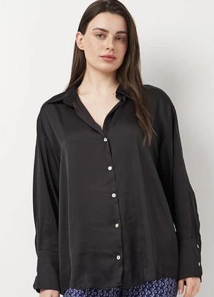 Чорна атласна сорочка zara