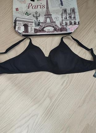 Черный бюстгальтер мягкий без косточек 90d