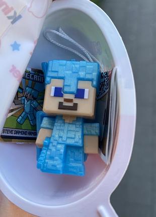 Колекційна фігурка kinder joy minecraft/майнкрафт - стів в діамантовій/алмазній броні
