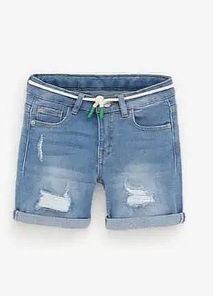 Стильні шорти zara з потертостями 128 р
