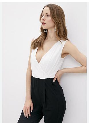 Черно-белый комбинезон без рукавов, модель arleen от бренда diane von furstenberg (dvf).