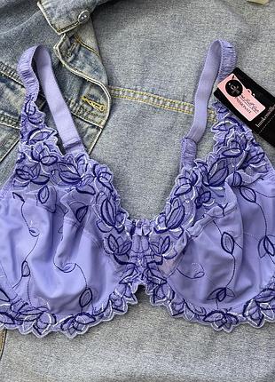 Бюстгальтер від hunkemoller, фіолетового кольору в розмірі 75g з принтом квіти. чашка фул кап.