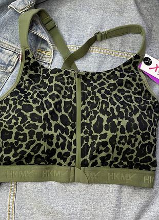 Спортивний топ від бренду hunkemoller, зеленого кольору з леопардовим принтом в розмірі 80e