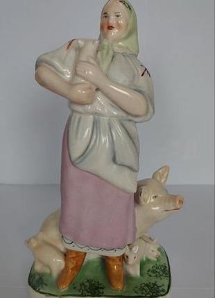 Жидкая фарфоровая статуэтка. 1930-50 года.
