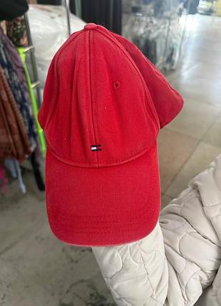 Продам оригинальную кепку от tommy hilfiger