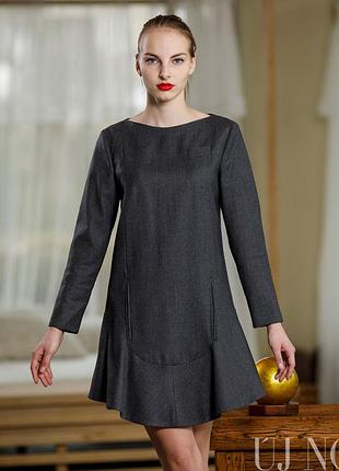 Елегатна міні сукня з вовни преміального бренду carven