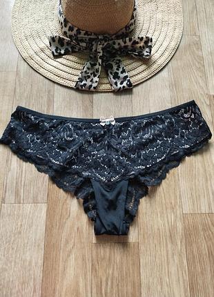Шикарные кружевные трусики hunkemoller