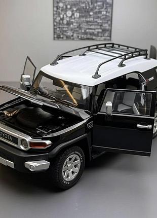 Модель автомобиля toyota fj cruiser 1:24 | diecast внедорожник, чёрный suv, открывающиеся двери, свет и звук