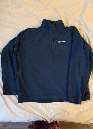 Berghaus флісова кофта темно синього кольору. розмір м-л.
