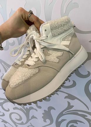 Крассовки зимние на меху nike барашка замша высокие 40-41 размер