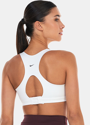 Білий молочний спортивний топ топик nike 85в 75с s-m розмір