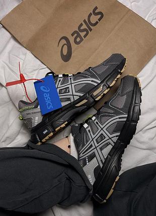 Кросівки asics чорного кольору 40-41р