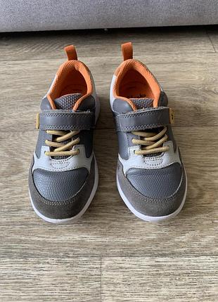 Шкіряні кросівки clarks р.29 кларкс хлопцю дитячі
