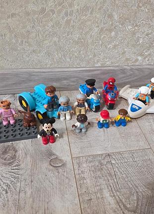 Фигурки и транспорт lego duplo people.
