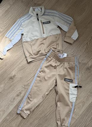 Костюм adidas