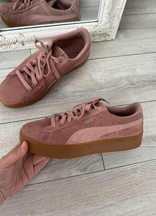 Рожеві замшеві кросівки puma puma 41р кросівки puma suede xl classic оригінальні жіночі кросівки з замші пудрові кеди puma 41р