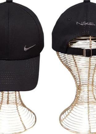 Кепка / бейсболка nike
