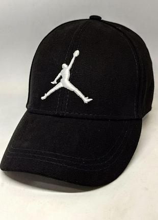Кепка / бейсболка черная jordan