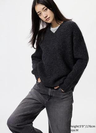 Джемпер uniqlo fluffy v-neck sweater