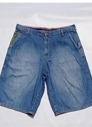 Tommy hilfiger. джинсовые шорты 34 размер.