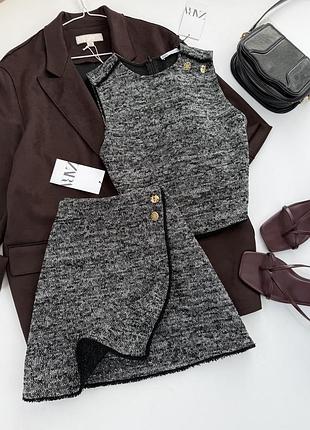 Жакардовий костюм від zara: спідниця на запах та топ