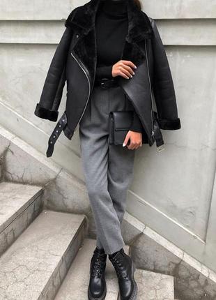 Сірі брюки зі стрілками і високою талією , пояс на резинці