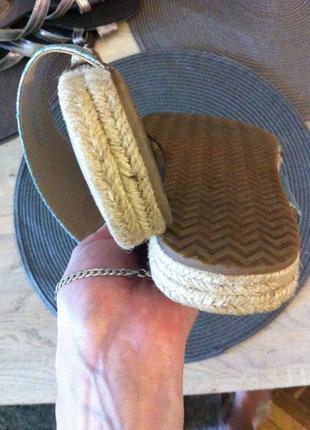 Крутые мягкие серебристые сандали вьетнамки 38,5-39,5 плетёные каучук5 фото