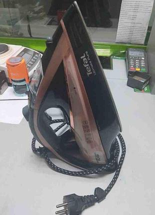 Утюг б/у tefal fv9845 3