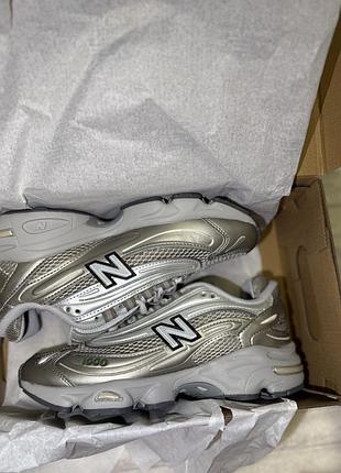 Оригінальні кросівки new balance 1000
