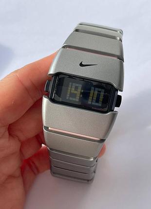 Годинник цифровий nike triax