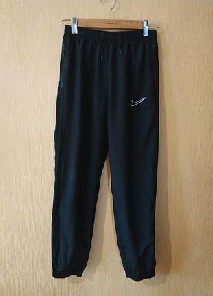 Штаны спортивные подростковые nike dri -fit на рост 147-158 см