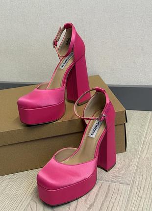 Абсолютно новенькі туфлі steve madden tamy🔥 розмір на коробці вказаний 37, але ідеально підійде на 36 або вузеньку 37.