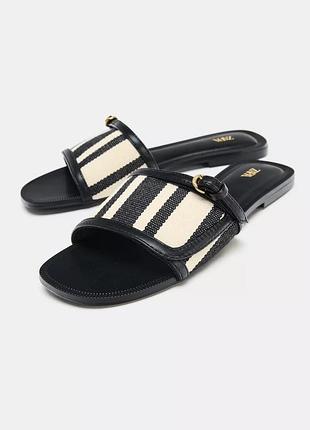 Шльопанці жіночі чорні zara new