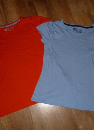 Дві футболки некст на 9 років4 фото