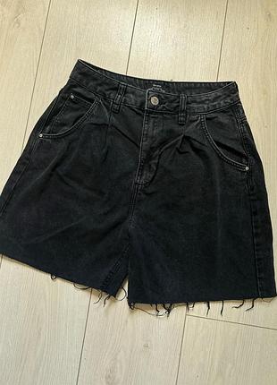 Джинсові шорти від bershka
