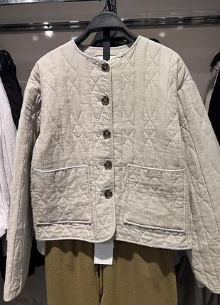 Демі куртка zara