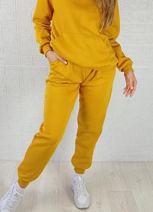 Женские костюмы