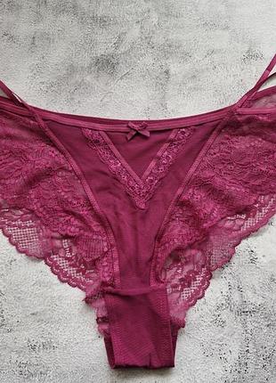 Кружевные трусики hunkemoller цвет фуксия. размер xxl.