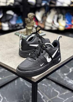 Оригінальні кросівки nike air force 1