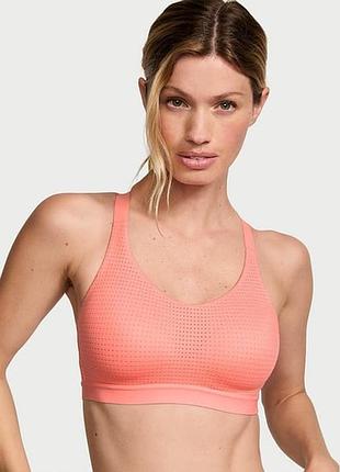 Топ спорт легкий сітчастий victoria´s secret. колір: coral crush. розмір: 34b