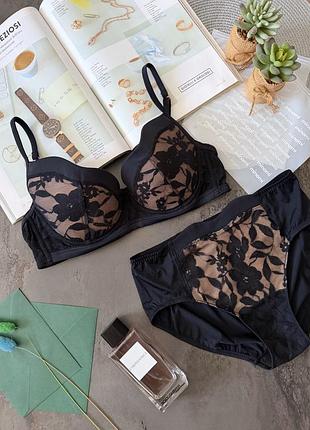 Красивий комплект білизни від intimissimi