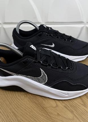 Оригінальні кросівки nike legend essential 3