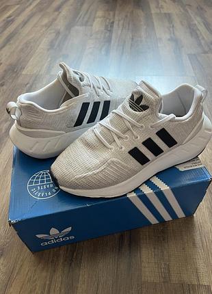 Кросівки adidas оригінал